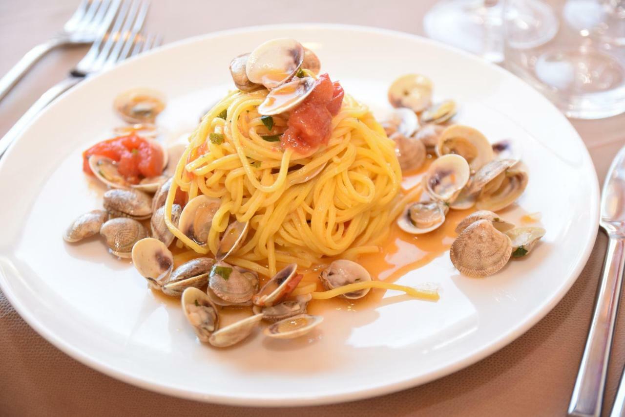 Hotel Excelsior Montesilvano Marina 외부 사진