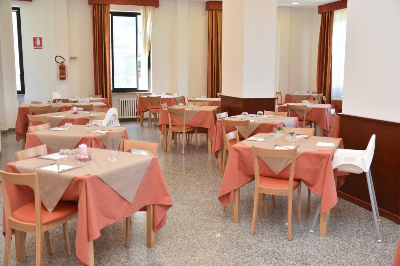 Hotel Excelsior Montesilvano Marina 외부 사진