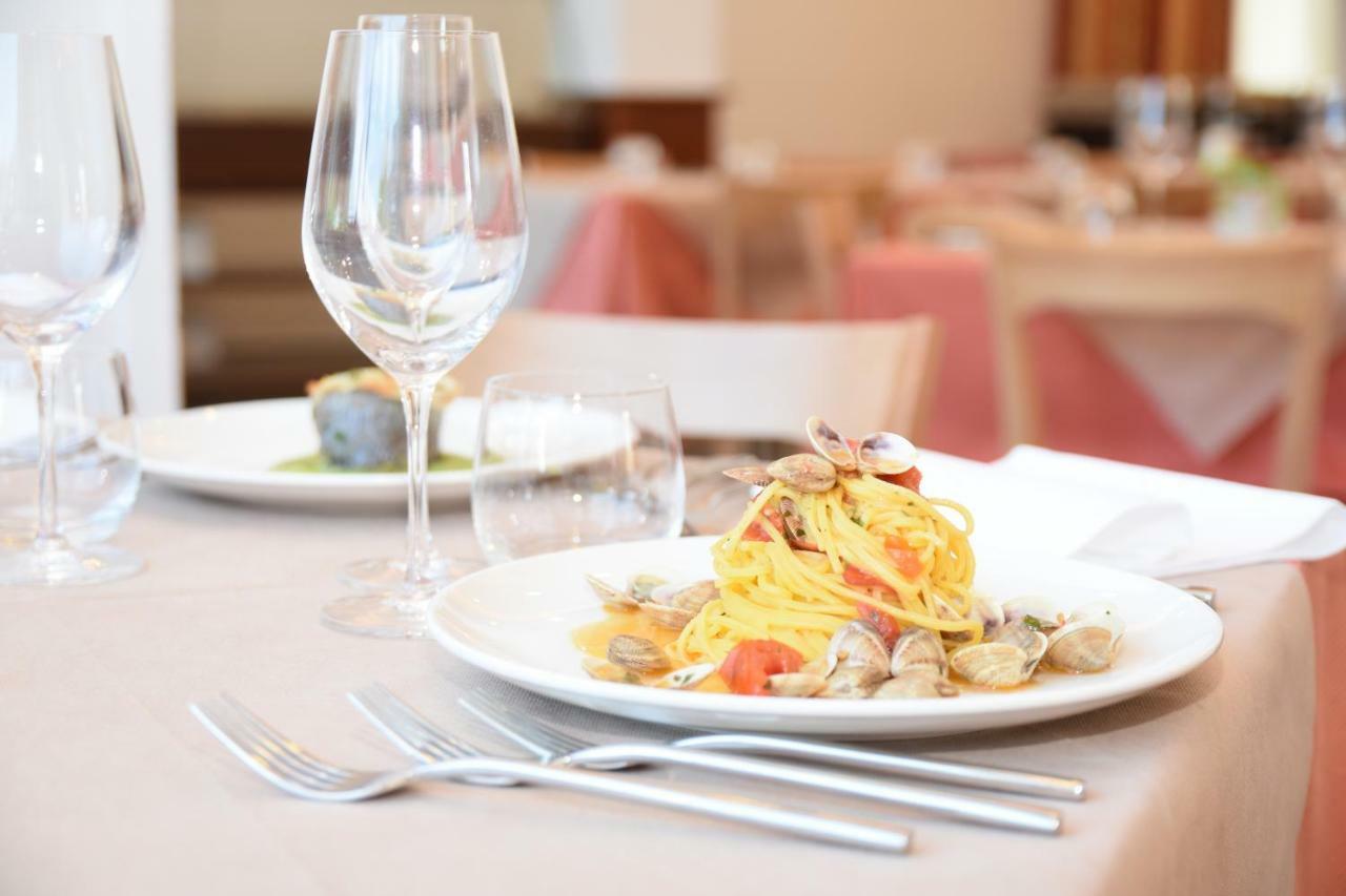 Hotel Excelsior Montesilvano Marina 외부 사진