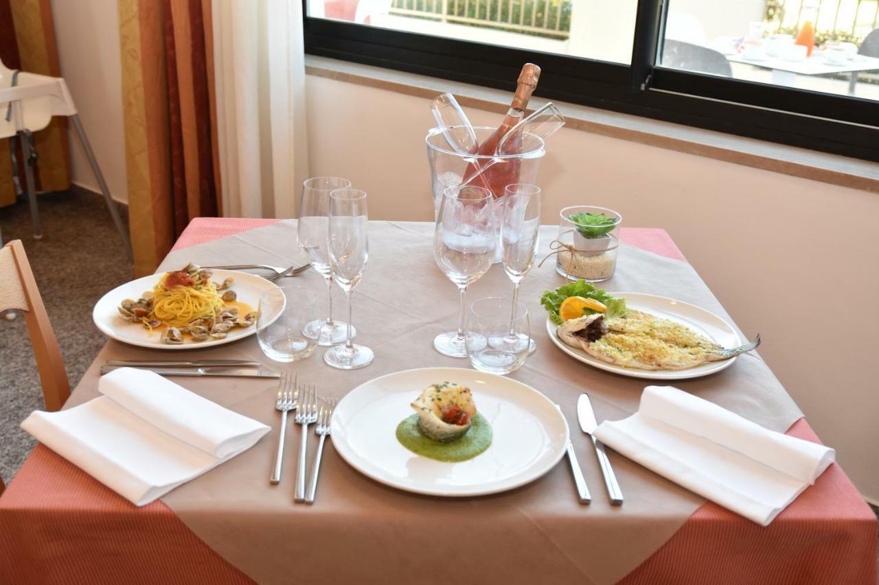 Hotel Excelsior Montesilvano Marina 외부 사진