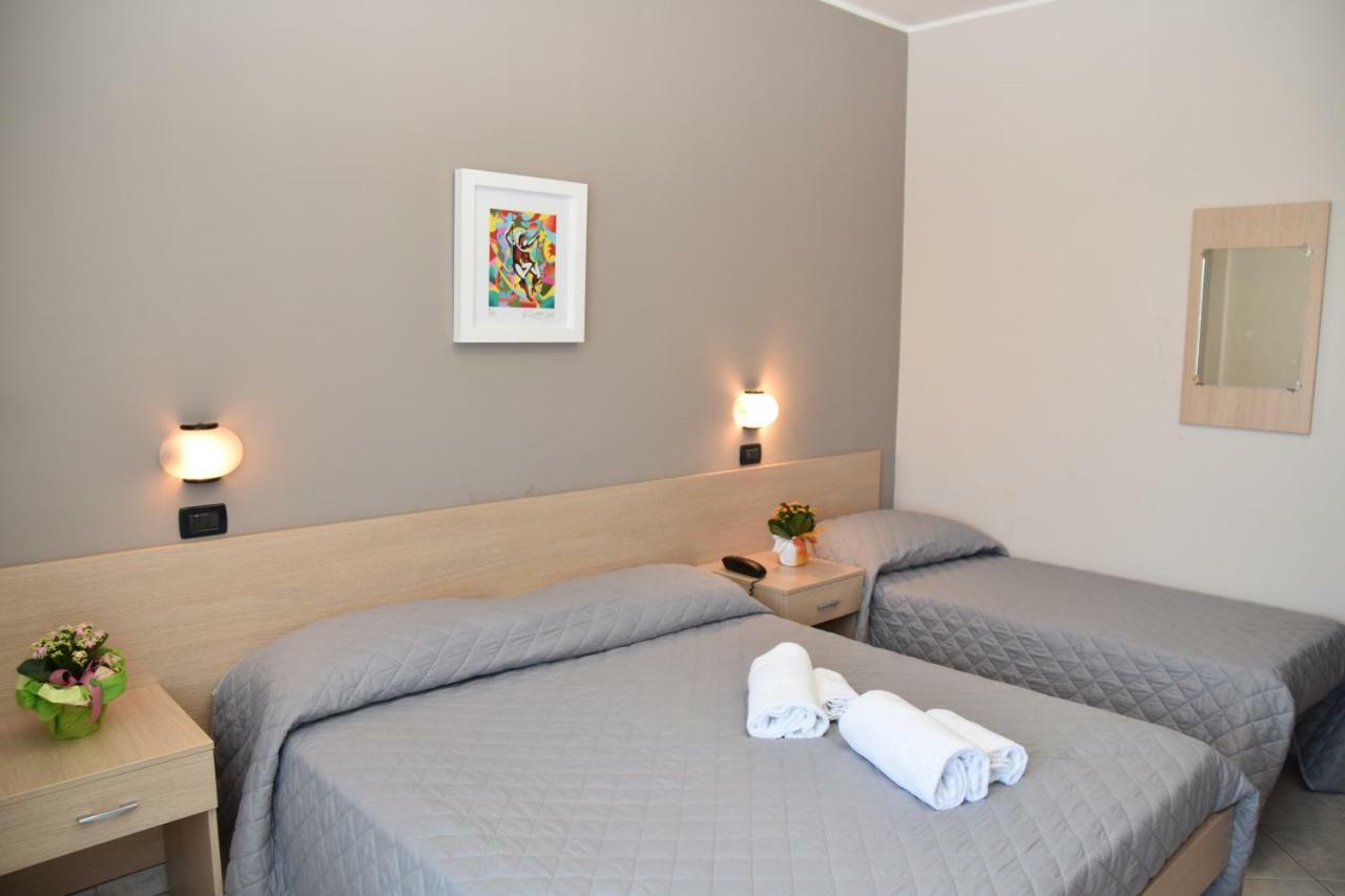 Hotel Excelsior Montesilvano Marina 외부 사진