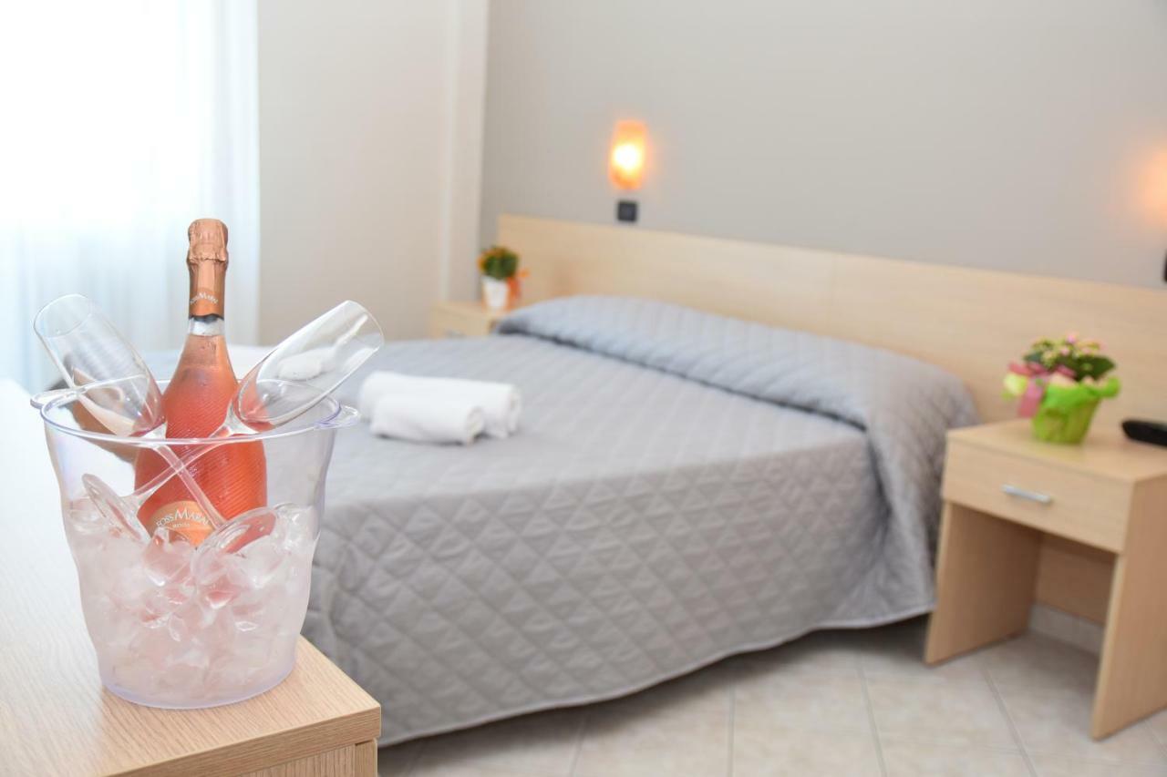 Hotel Excelsior Montesilvano Marina 외부 사진