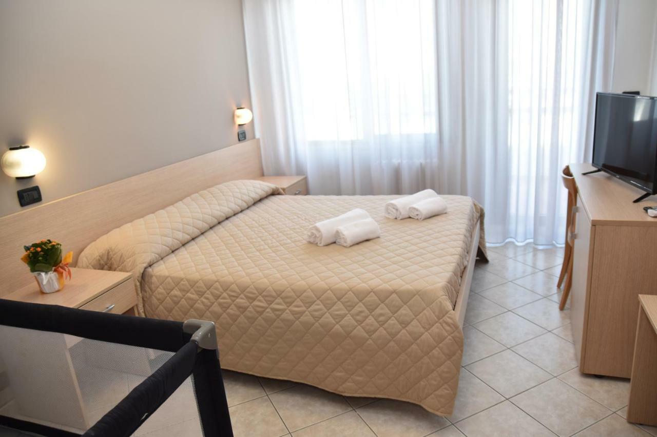 Hotel Excelsior Montesilvano Marina 외부 사진